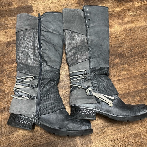 Patrizia Pepe Shoes - Patrizia Maxie Women's Knee-High Boots
Size 8.5